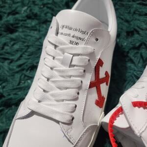 Off-White Virgil Abloh Low Top White Red Arrows Sneaker EU 42 / US 9 Mens
